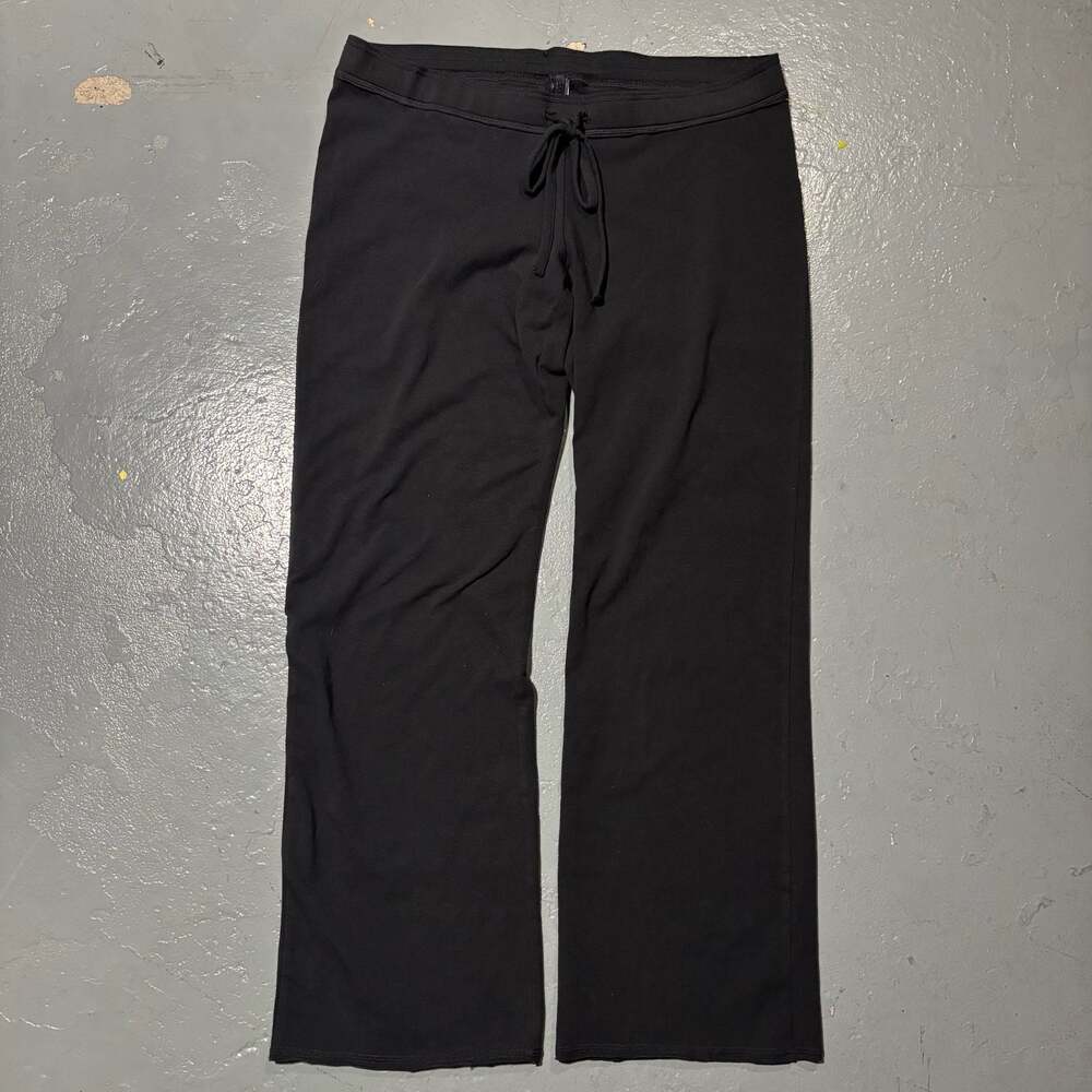 SKIMS Low Rise Flared leggings